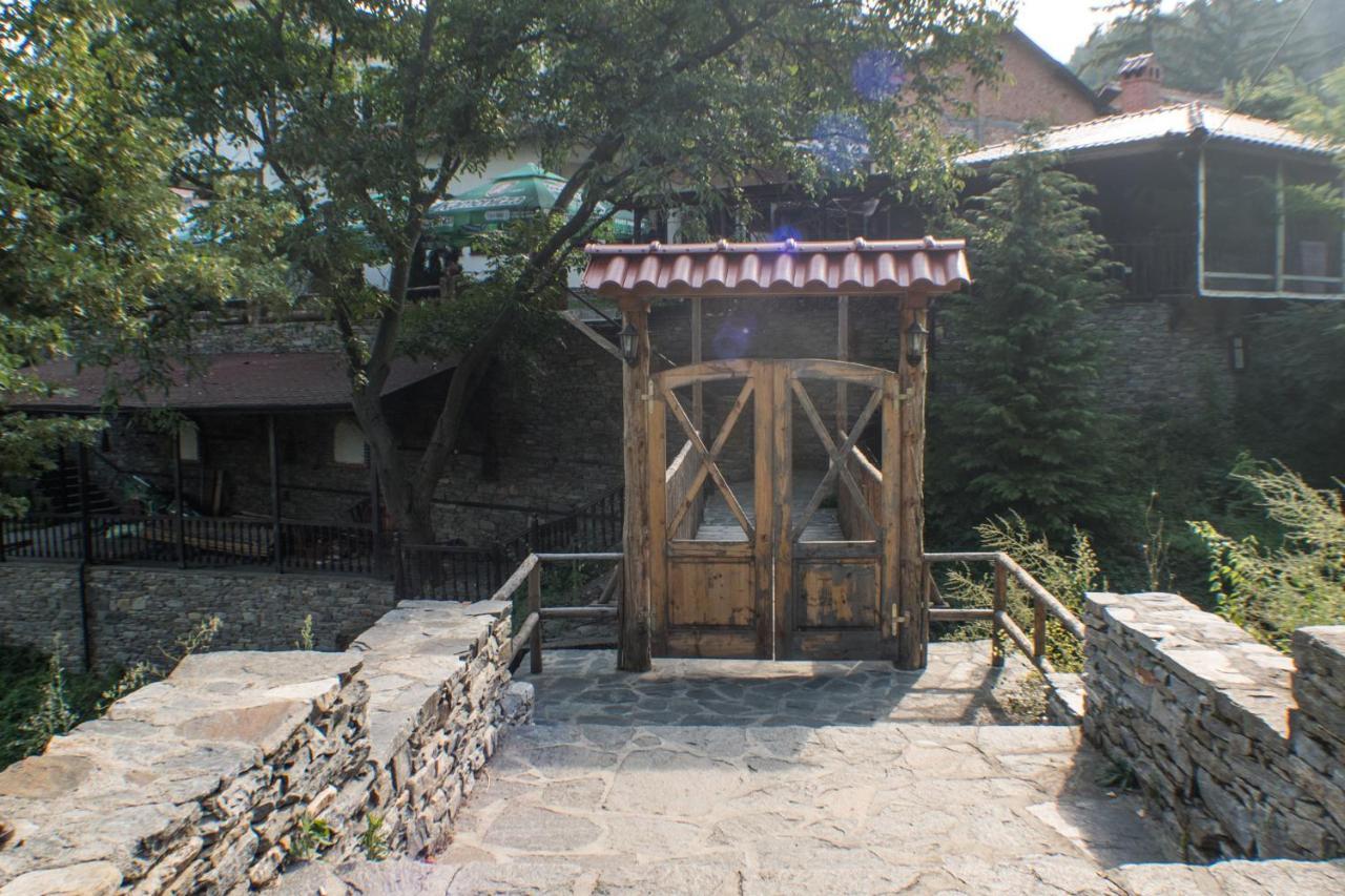 Hotel Комплекс Водопада Khrabrino Exterior foto