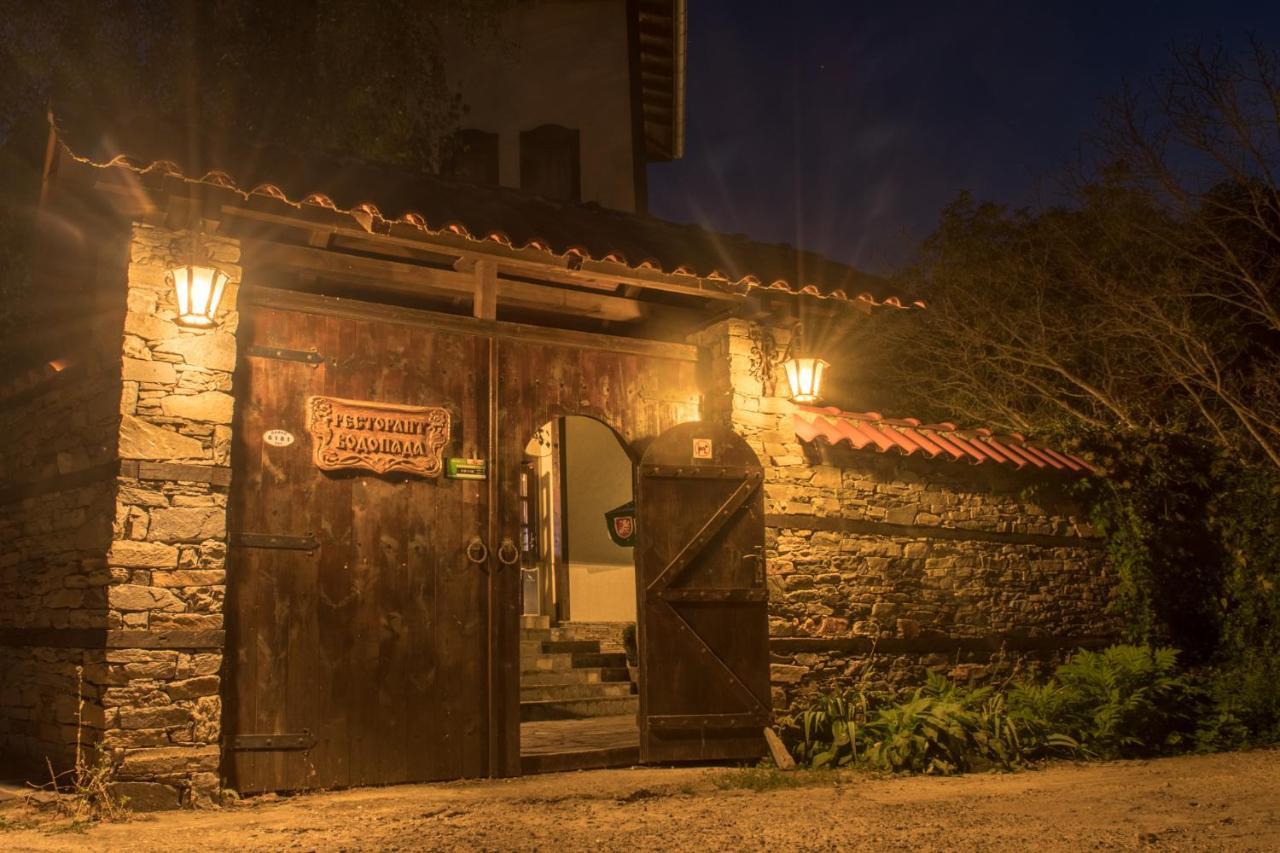 Hotel Комплекс Водопада Khrabrino Exterior foto