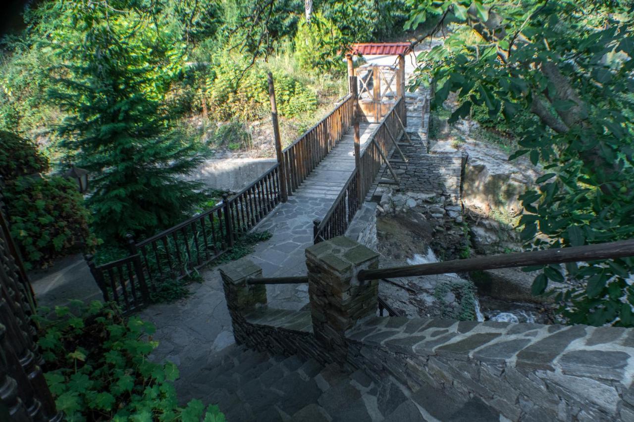 Hotel Комплекс Водопада Khrabrino Exterior foto