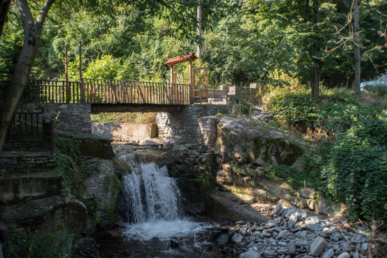 Hotel Комплекс Водопада Khrabrino Exterior foto